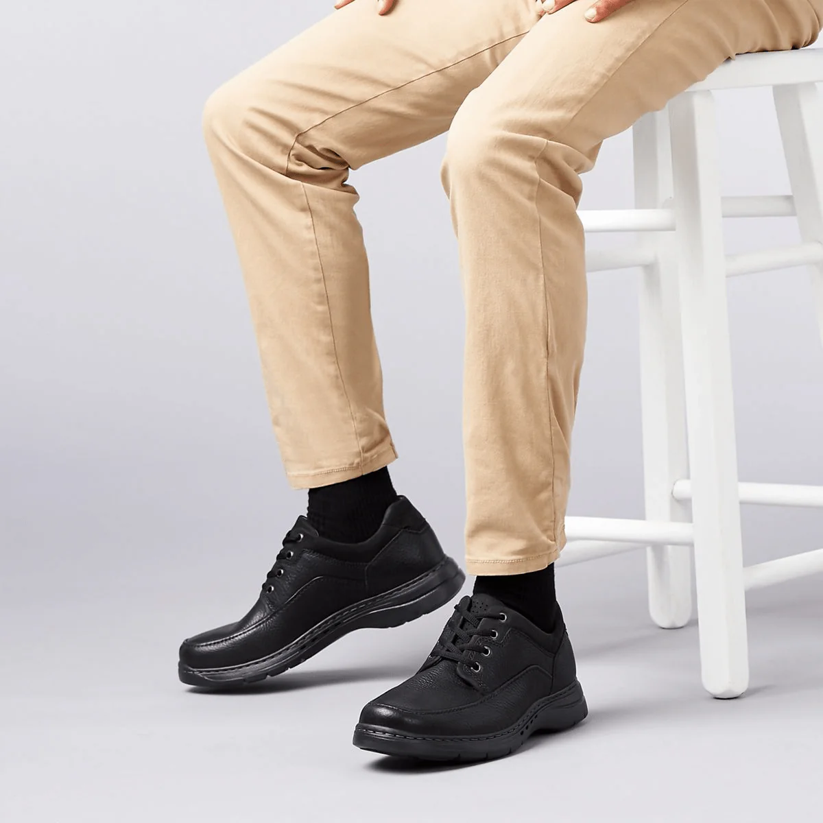 Clarks Men's Un Brawley Lace Up Shoes- Black - Image 3