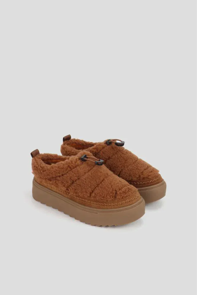 Cougar Women's Arlo Slip On Mules- Butternut - Image 2