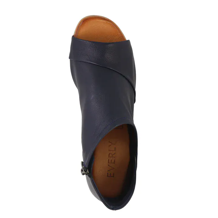 Everly Women's Gia 01 Heels-Navy - Image 4