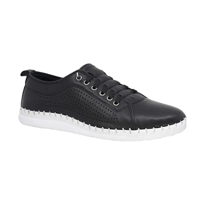 Everly Women's Leora 01 Perf Sneakers- Black