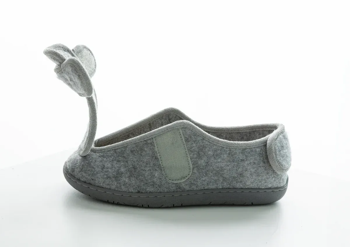 Foamtreads Women's Physician 2 Slippers- Grey - Image 5