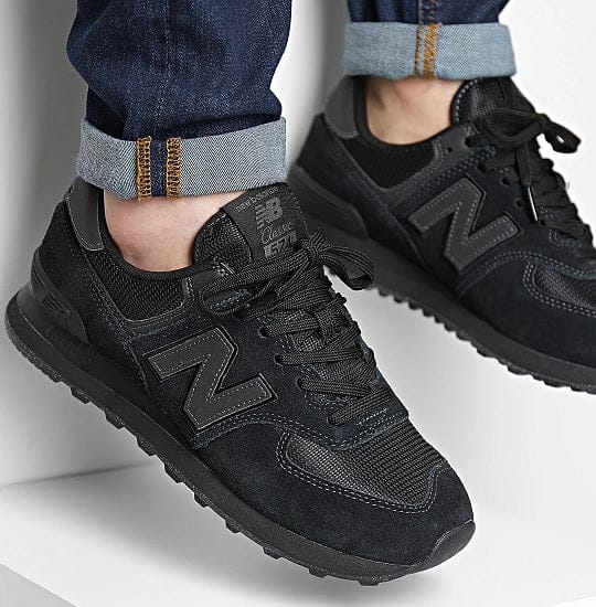 New Balance Men's 574 Classic Sneakers- All Black - Image 8