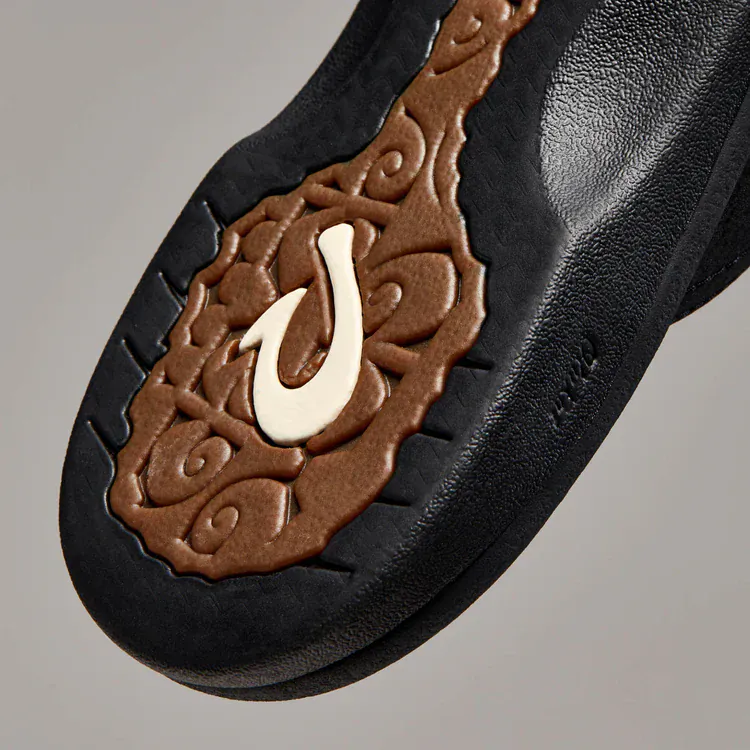 OluKai Women's Ohana Sandals- Black - Image 8