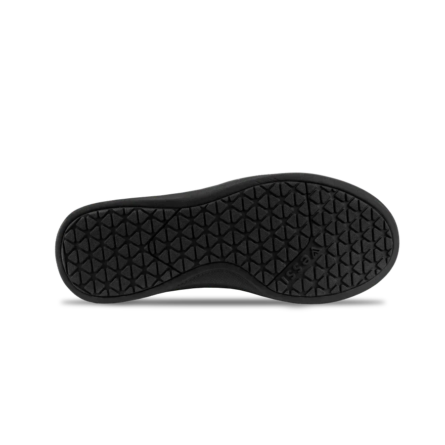Vessi Men's Weekend Sneakers- Space Black - Image 5